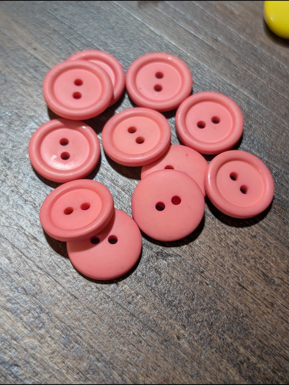 1980s Assorted Buttons - Picture 5 of 10